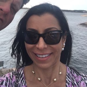 Meet your Posher, Sheri