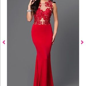 Sleeveless evening gown with lace bodice