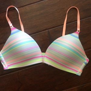 Victoria secret sexy tee wireless bra