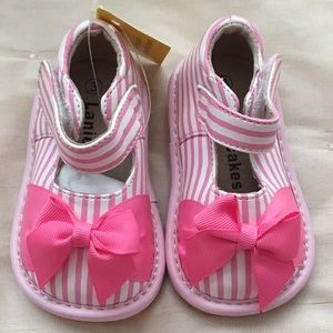 NEW - Laniecakes Striped Mary Janes with bow. Pink