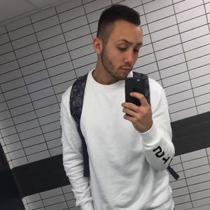 Meet your Posher, Devin