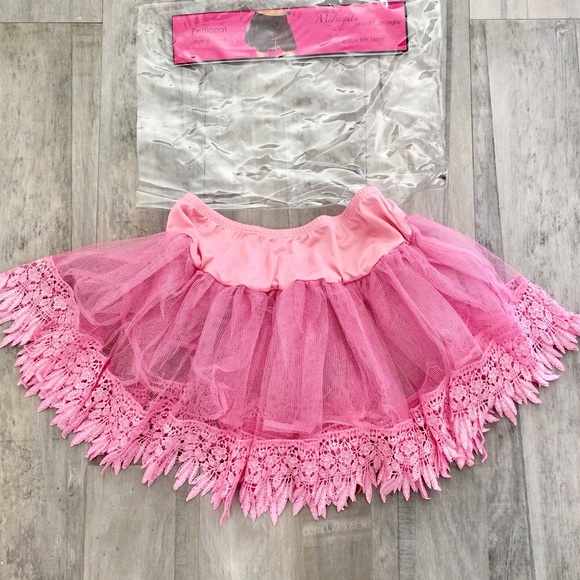 SEXY HALLOWEEN Pink Petticoat/Tutu.  Retails $28+