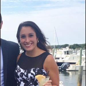 Meet your Posher, Andrea