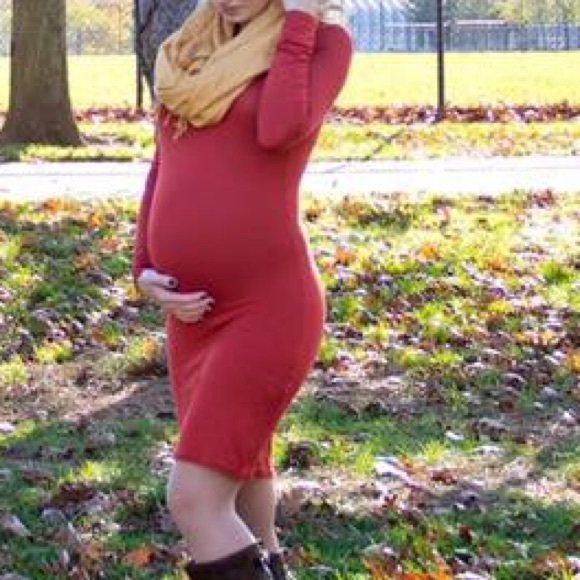 Long Sleeve Scoop Neck Bodycon Dress