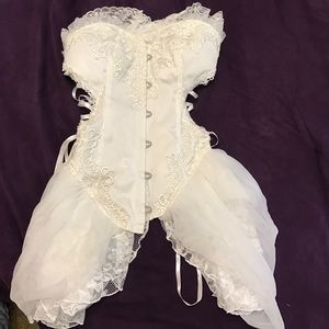 White lace corset