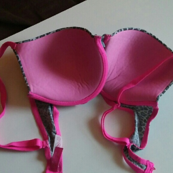 VS Bra - Picture 2 of 3