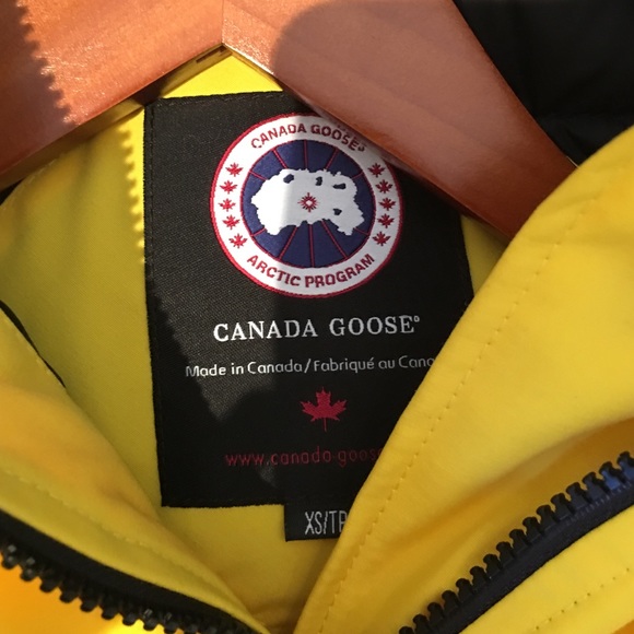 Canada Goose Kensington Slim fit genuine coyote xs - Picture 2 of 4