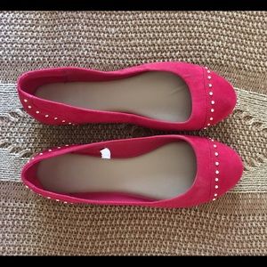 Red flats with gold detail