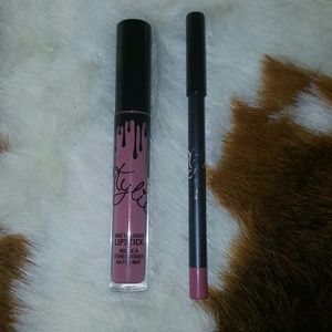 Kylie Cosmetics Lip Kit ~ Posie K