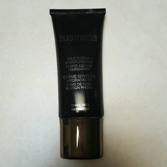 Laura Mercier Silk Creme Moisturizing Foundation