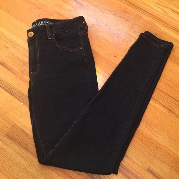 American Eagle Outfitters dark wash jeans
