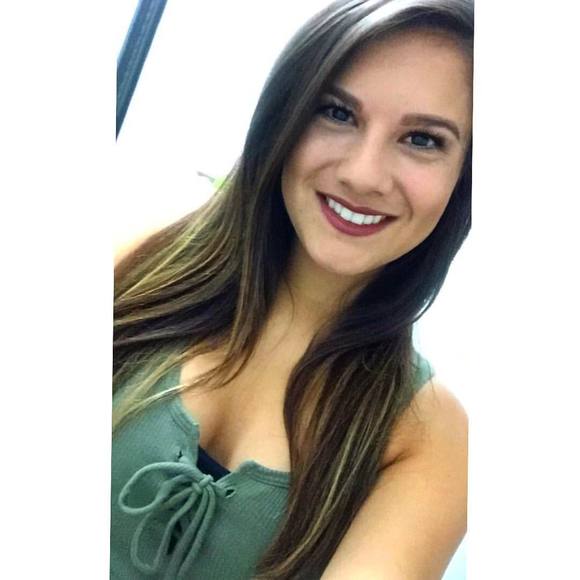 Meet your Posher, Ashley