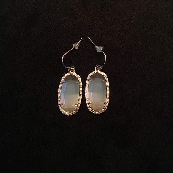 Peach cats eye Dani's