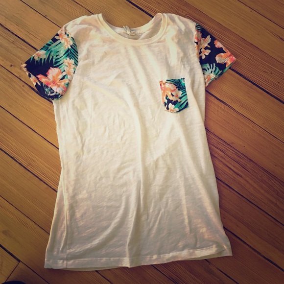 Victoria's Secret Pink Hawaiian T-Shirt