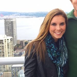 Meet your Posher, Alyssa