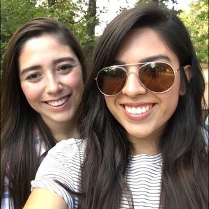 Meet your Posher, Vanessa