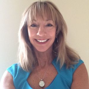 Meet your Posher, Stefanie