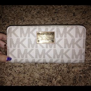 Michael Kors wallet