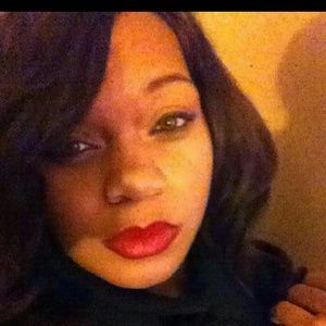 Meet your Posher, Lynneese