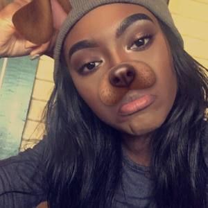 Meet your Posher, Anisa