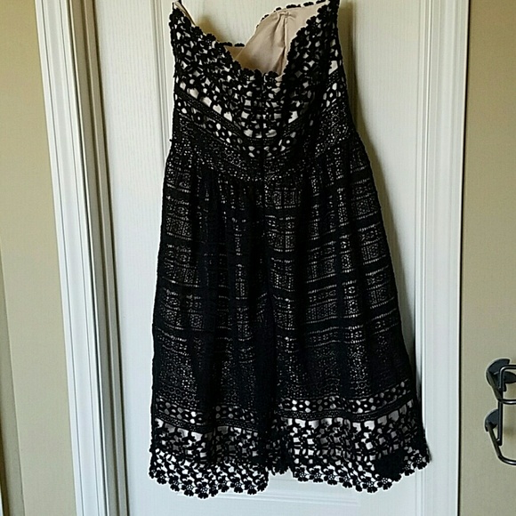 57 Grand Lace Strapless Dress - Picture 3 of 4