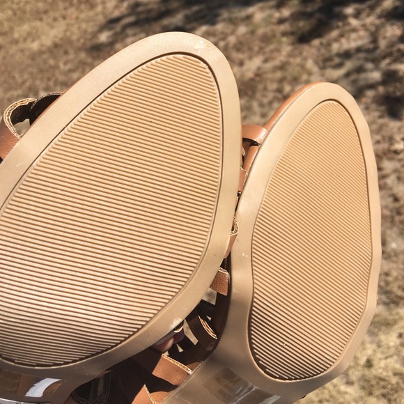 🎁Brand New Heels - Picture 4 of 4