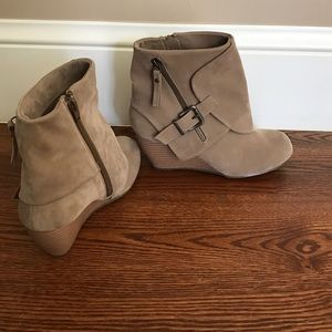 Women's suede Ankle booties