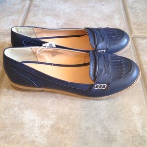 Old Navy Oxford style loafers Navy Blue Size 10