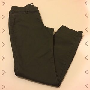 Old Navy Pixie Pants Olive Green