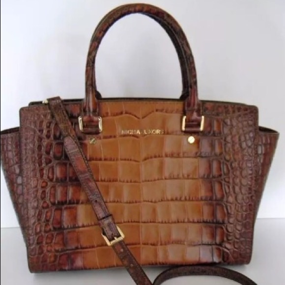 MICHAEL KORS SELMA CROC