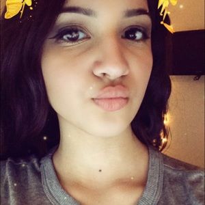 Meet your Posher, Briana