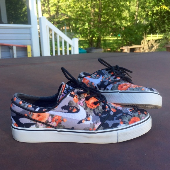 Floral Stefan Janoski Nike Shoes LIKE NEW