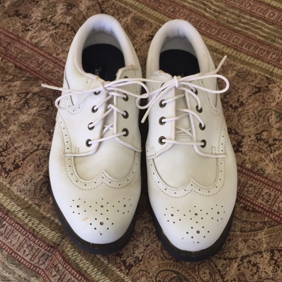 Woman's Back Bay Golf Shoes