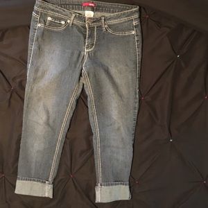 🎉CLEARANCE🎉Bongo Jean capris Sz 9