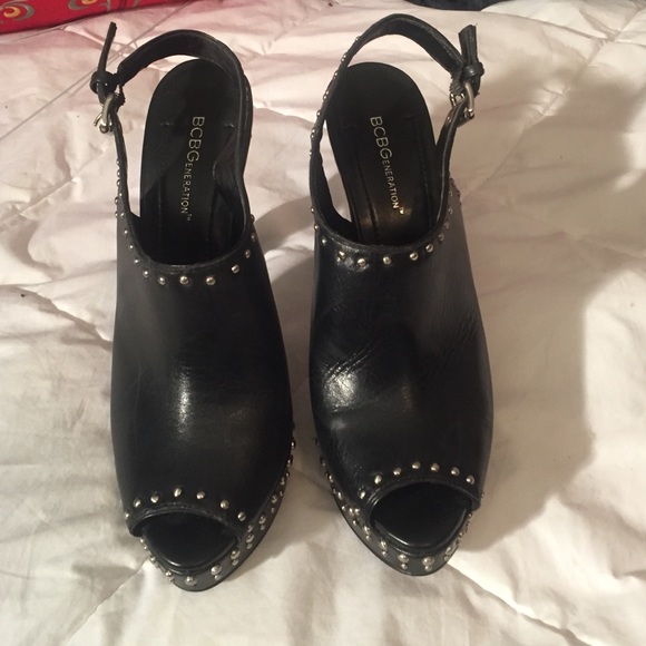 Black BCBG heels