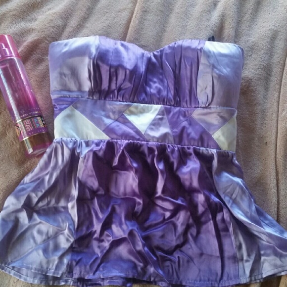Bebe top size small.