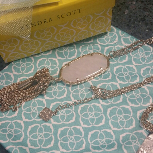 Kendra Scott Rayne in Rose Quartz.