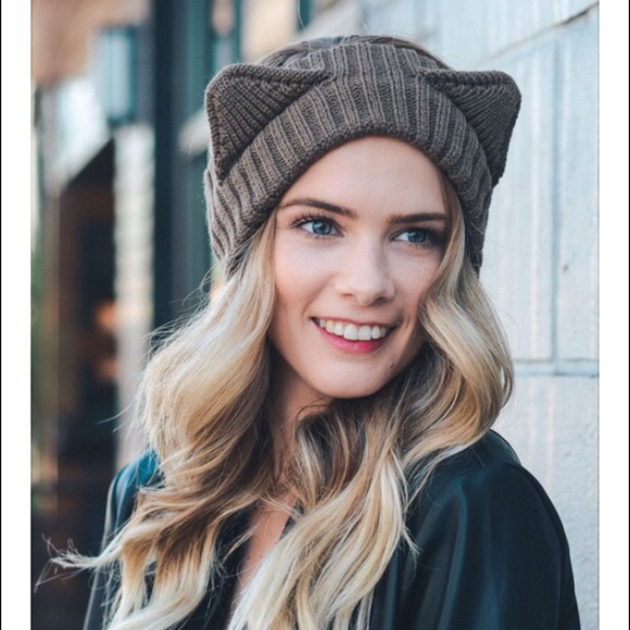 Animal Ear crochet head band - Picture 2 of 4