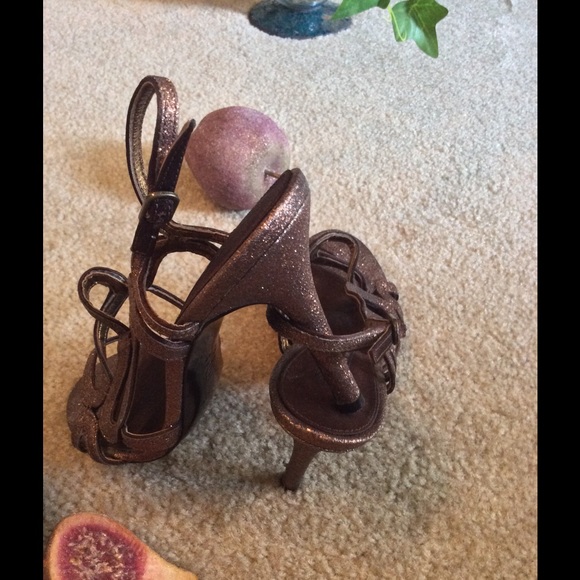 Shoes - Picture 2 of 2