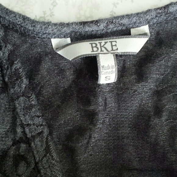 Amazing textured tank! - Picture 2 of 4