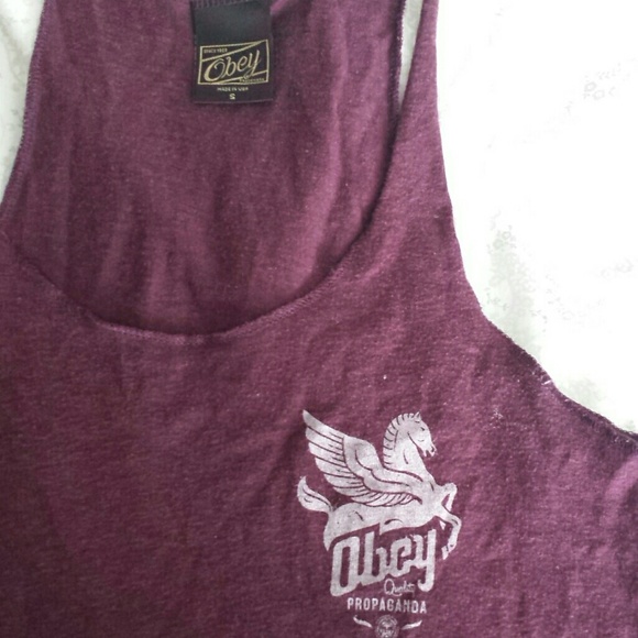 Obey tank - Picture 2 of 2