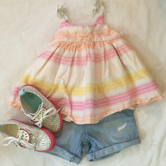 Baby Gap top