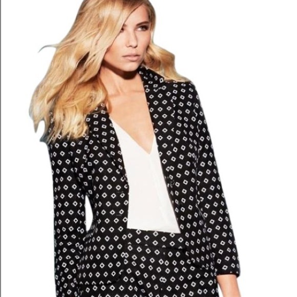 Vince Camuto  Blazer  Diamond Jacquard Size 2
