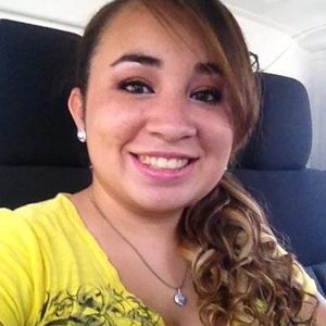 Meet your Posher, Raquel