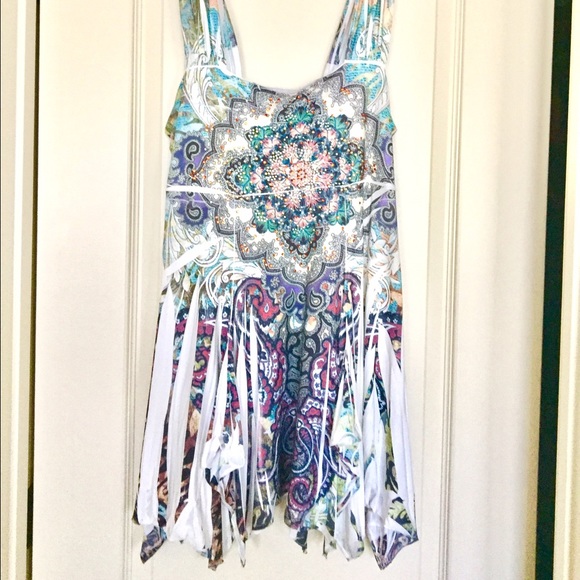 Embellished jewels make this top stand out! - Picture 2 of 3