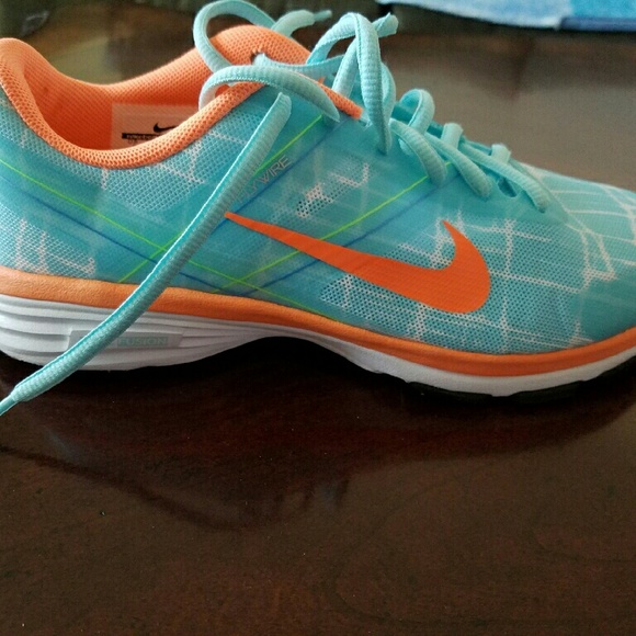 Brand new Nike nwot offers welcome if reasonable - Picture 1 of 3
