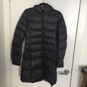 Uniqlo Ultra Light down stretch hooded Coat