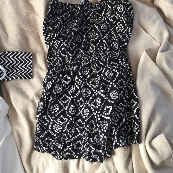 Romper - Picture 2 of 3