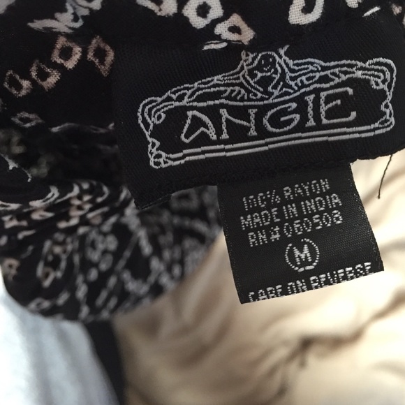 Romper - Picture 3 of 3