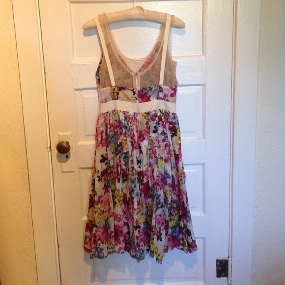 D&G dress - Picture 3 of 4